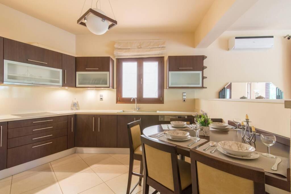 Heraklion Comfy House With Mountain View Exterior foto